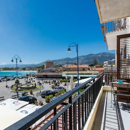 Casetta Vista Mare In Piazza A Mondello Apartment *